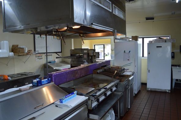 The Lunch Box: 268 Colyar Street, Tracy City, TN 37387